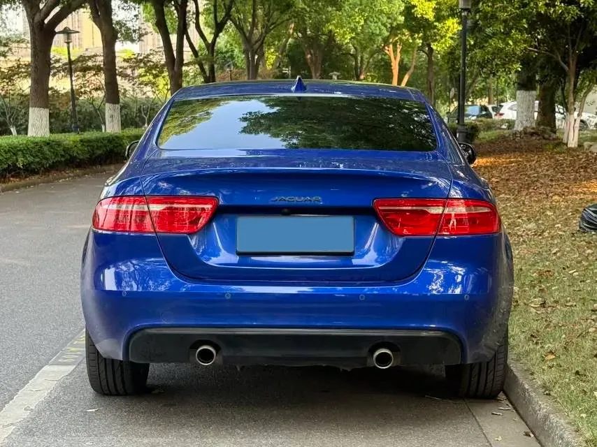 2019 Land Rover Discovery Sport 2.0T 200HP L4 9AT,autocango,china used car exporter,china ev exporter,chinese used car exporter,chinese used ev exporter