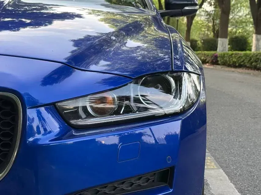 2019 Land Rover Discovery Sport 2.0T 200HP L4 9AT,autocango,china used car exporter,china ev exporter,chinese used car exporter,chinese used ev exporter