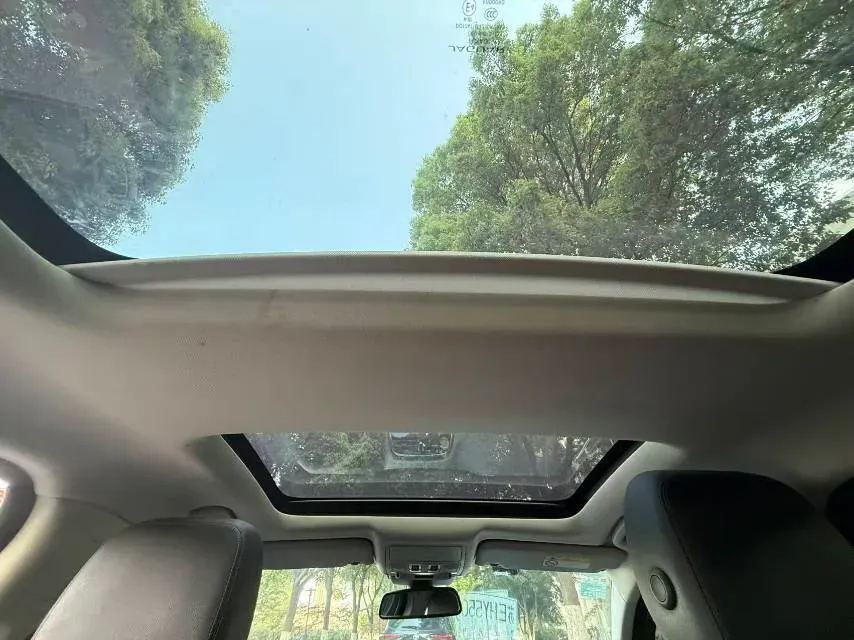 2019 Land Rover Discovery Sport 2.0T 200HP L4 9AT,autocango,china used car exporter,china ev exporter,chinese used car exporter,chinese used ev exporter