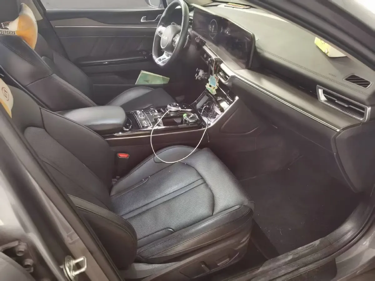 2021 Kia K5 2.0T 240HP L4 8AT,autocango,china used car exporter,china ev exporter,chinese used car exporter,chinese used ev exporter