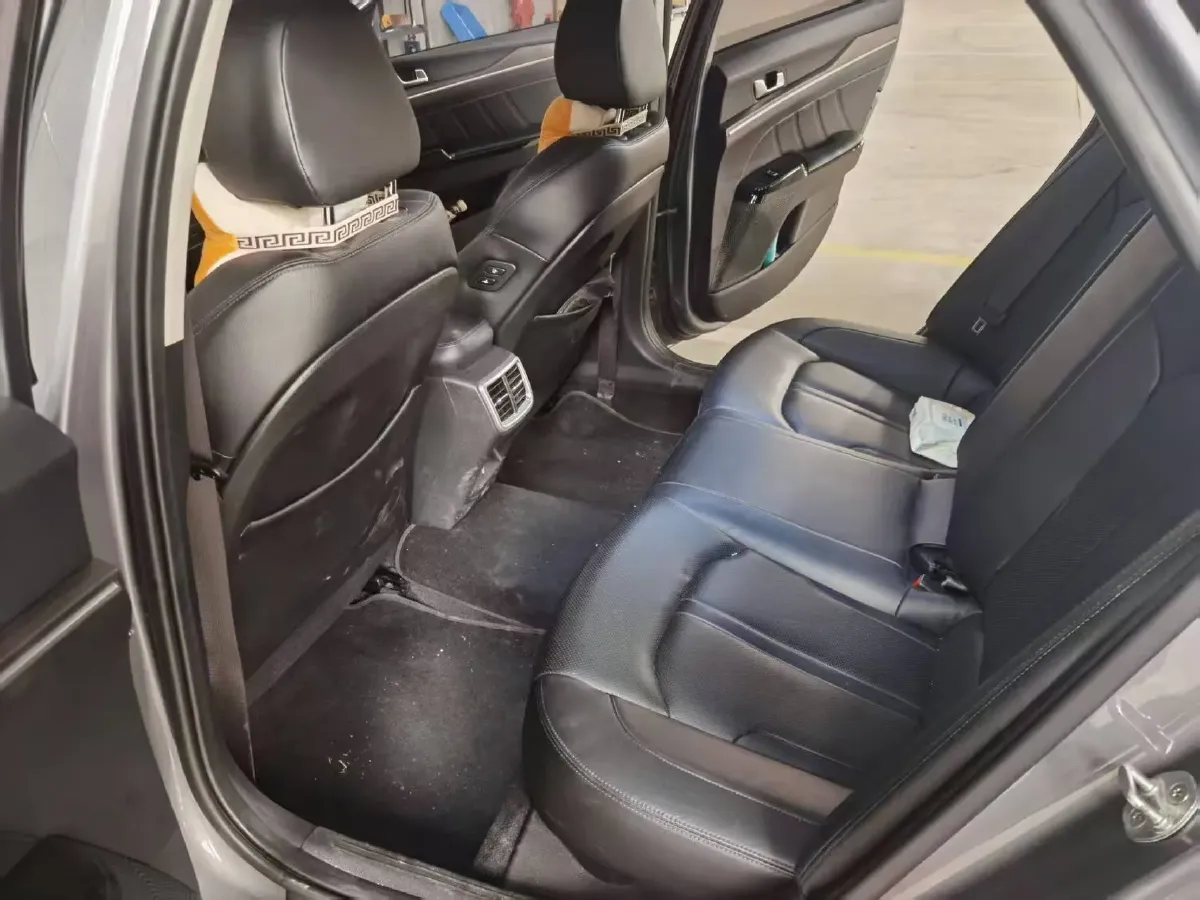 2021 Kia K5 2.0T 240HP L4 8AT,autocango,china used car exporter,china ev exporter,chinese used car exporter,chinese used ev exporter