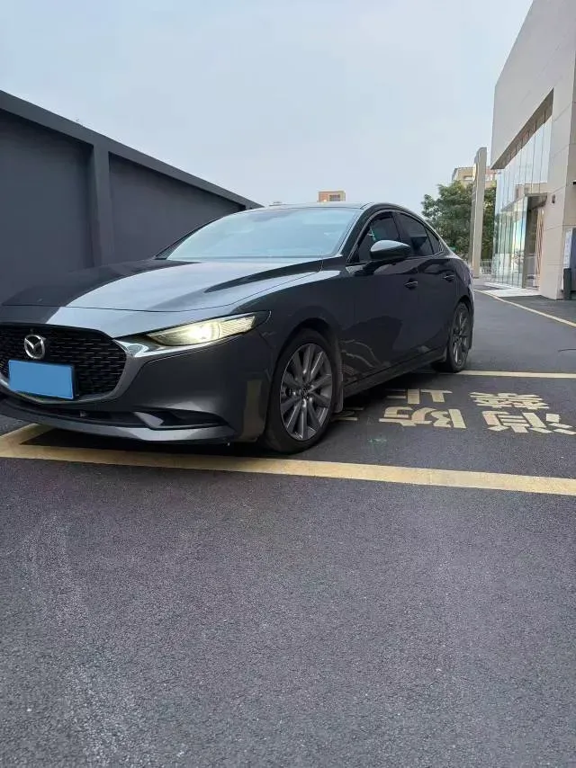 2022 Mazda 3 Axela 2.0L 158HP L4 6AT,autocango,china used car exporter,china ev exporter,chinese used car exporter,chinese used ev exporter