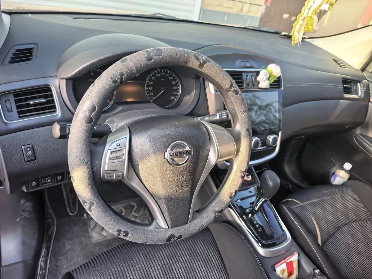 2023 Nissan Tiida 1.6L 122HP L4 CVT,autocango,china used car exporter,china ev exporter,chinese used car exporter,chinese used ev exporter