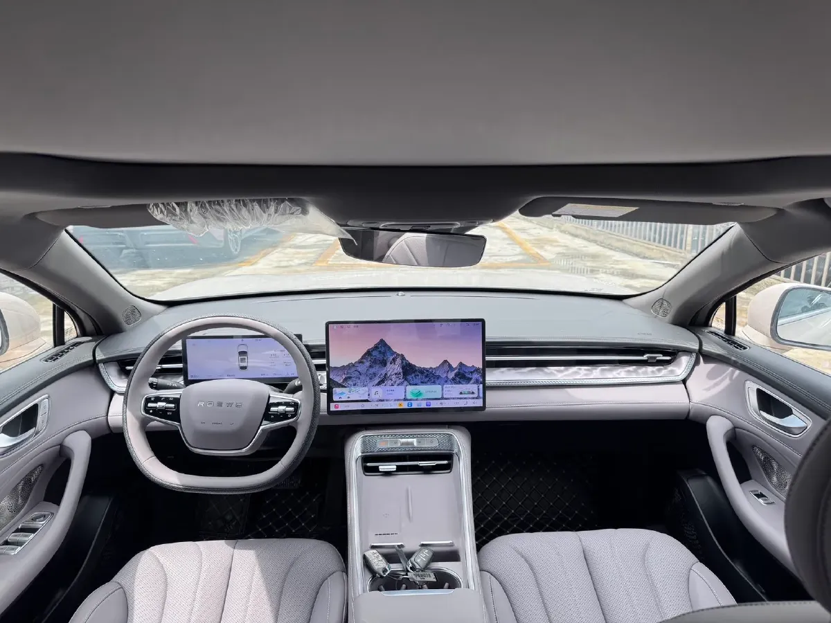 2025 Roewe M7 DMH 1.5L 112HP L4 1DHT PHEV,autocango,china used car exporter,china ev exporter,chinese used car exporter,chinese used ev exporter