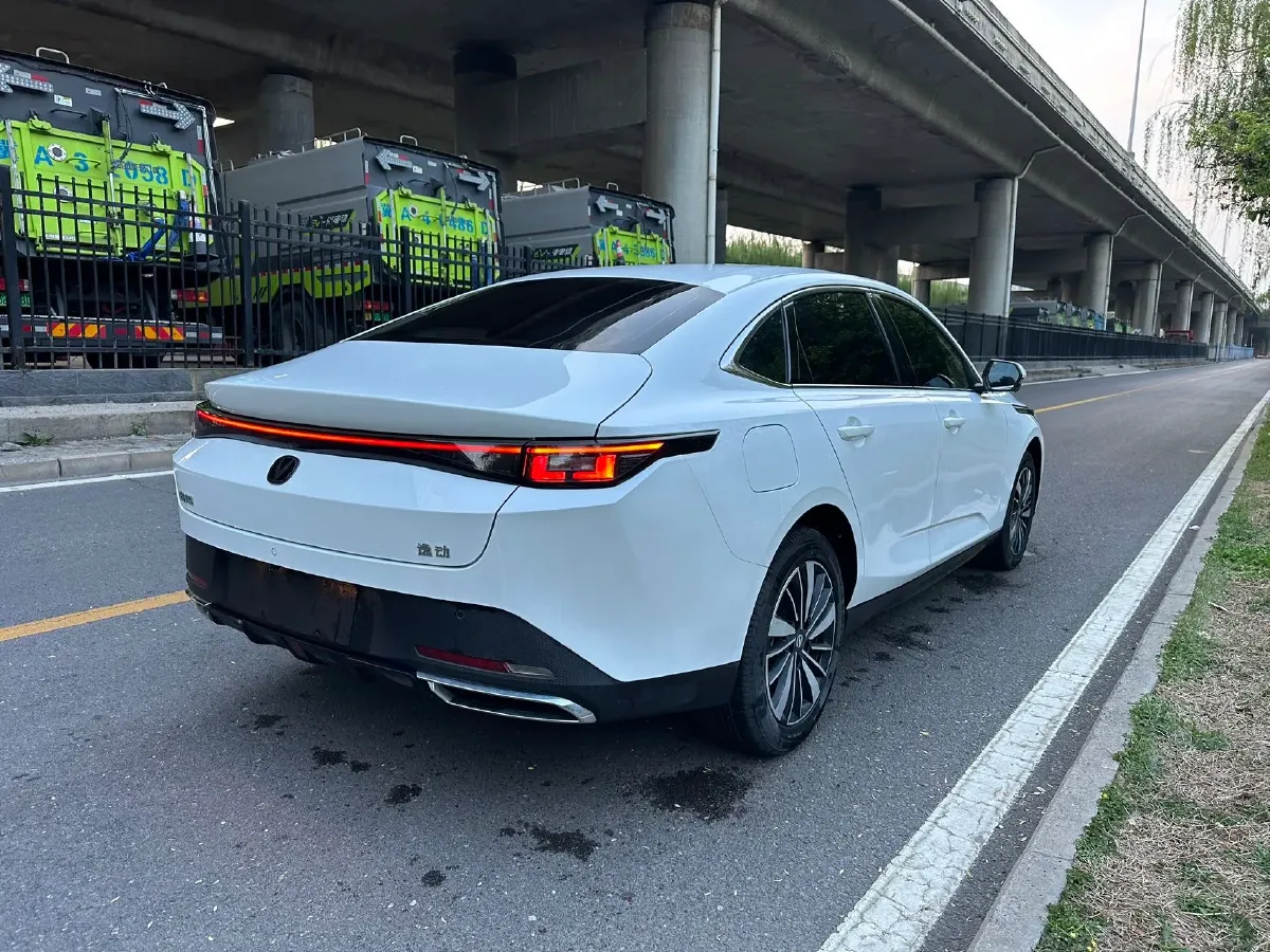 2025 ChangAn EadoPHEV 1.5L 98HP L4 E-CVT PHEV,autocango,china used car exporter,china ev exporter,chinese used car exporter,chinese used ev exporter