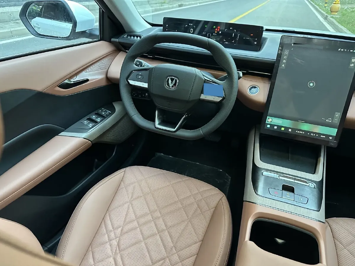 2025 ChangAn EadoPHEV 1.5L 98HP L4 E-CVT PHEV,autocango,china used car exporter,china ev exporter,chinese used car exporter,chinese used ev exporter