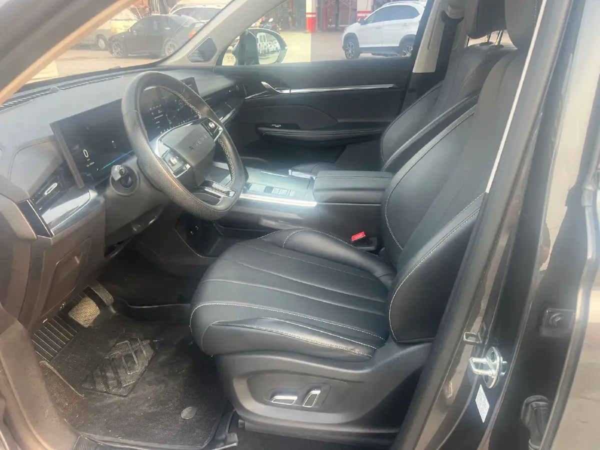 2022 Roewe RX5 MAX 2.0T 231HP L4 8AT,autocango,china used car exporter,china ev exporter,chinese used car exporter,chinese used ev exporter