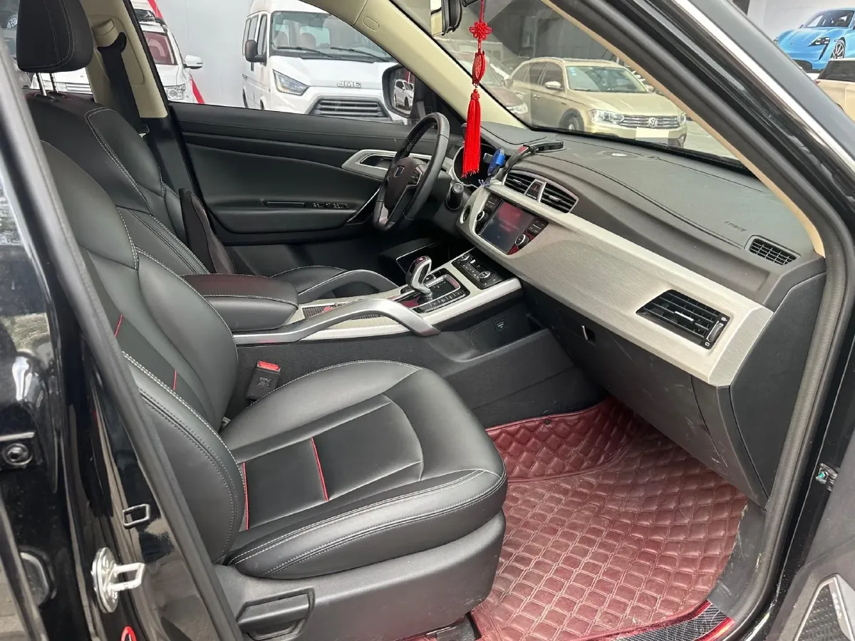 2020 Roewe i6 1.5T 169HP L4 7DCT,autocango,china used car exporter,china ev exporter,chinese used car exporter,chinese used ev exporter