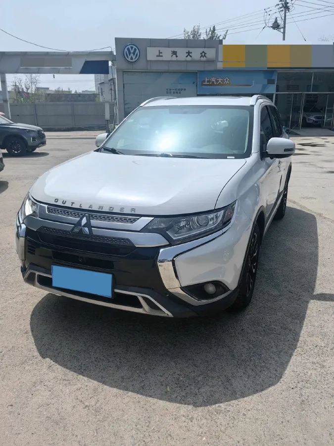 2019 Mitsubishi Outlander 2.0L 166HP L4 CVT,autocango,china used car exporter,china ev exporter,chinese used car exporter,chinese used ev exporter