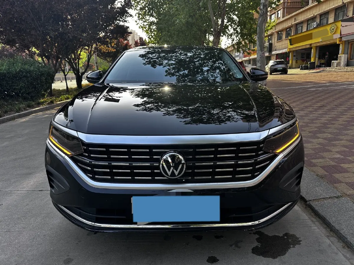 2024 Volkswagen Passat 2.0T 186HP L4 7DCT,autocango,china used car exporter,china ev exporter,chinese used car exporter,chinese used ev exporter