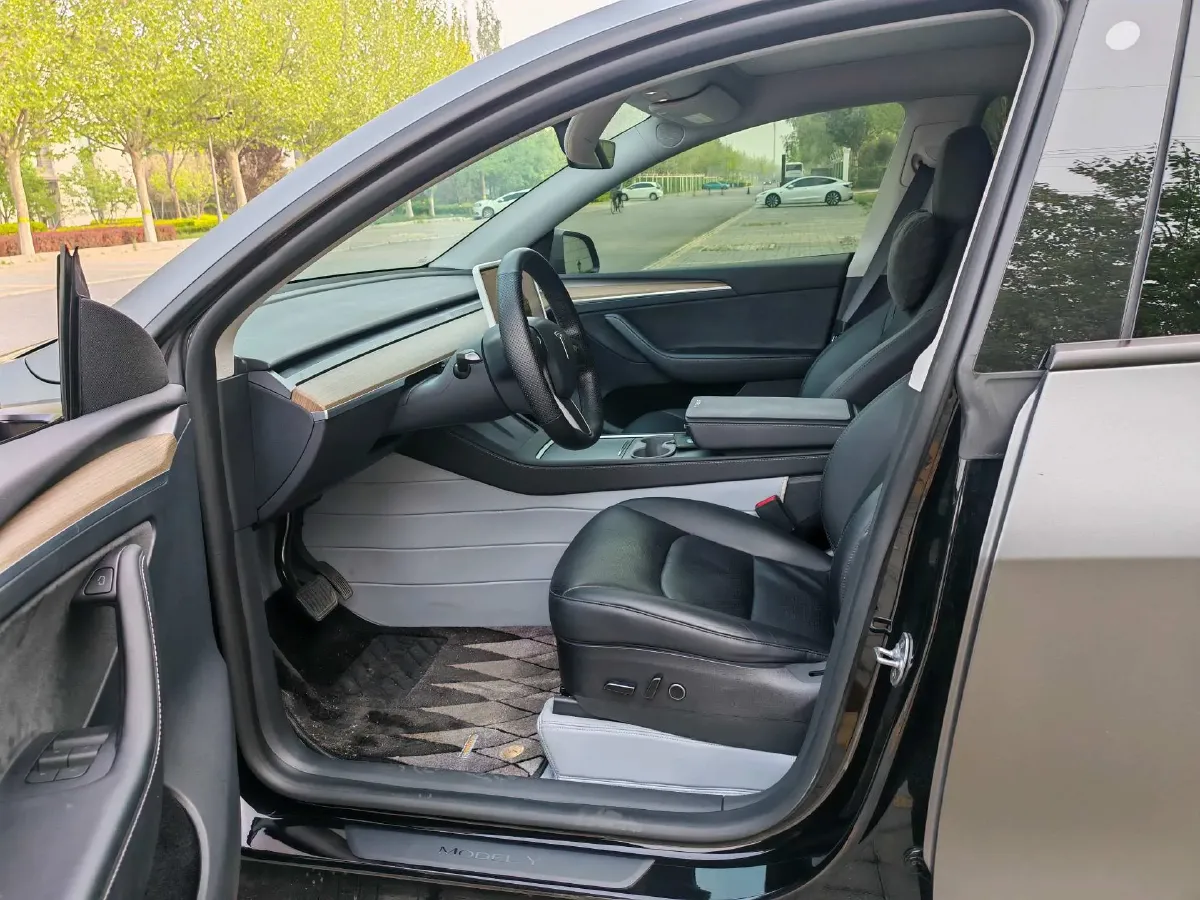 2022 Tesla Model Y BEV 60KWH,autocango,china used car exporter,china ev exporter,chinese used car exporter,chinese used ev exporter