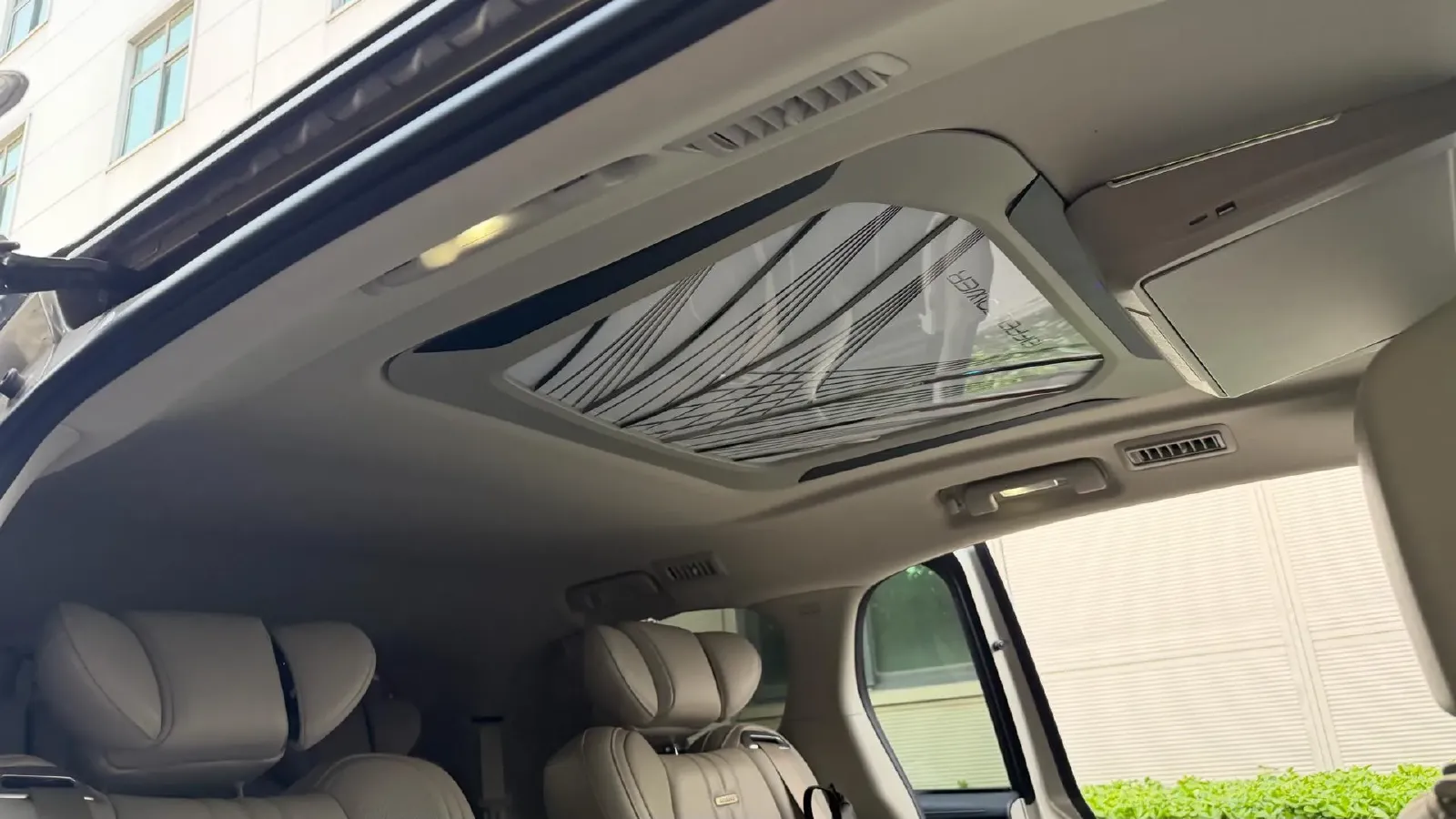 2021 Buick GL8 2.0T 237HP L4 9AT,autocango,china used car exporter,china ev exporter,chinese used car exporter,chinese used ev exporter