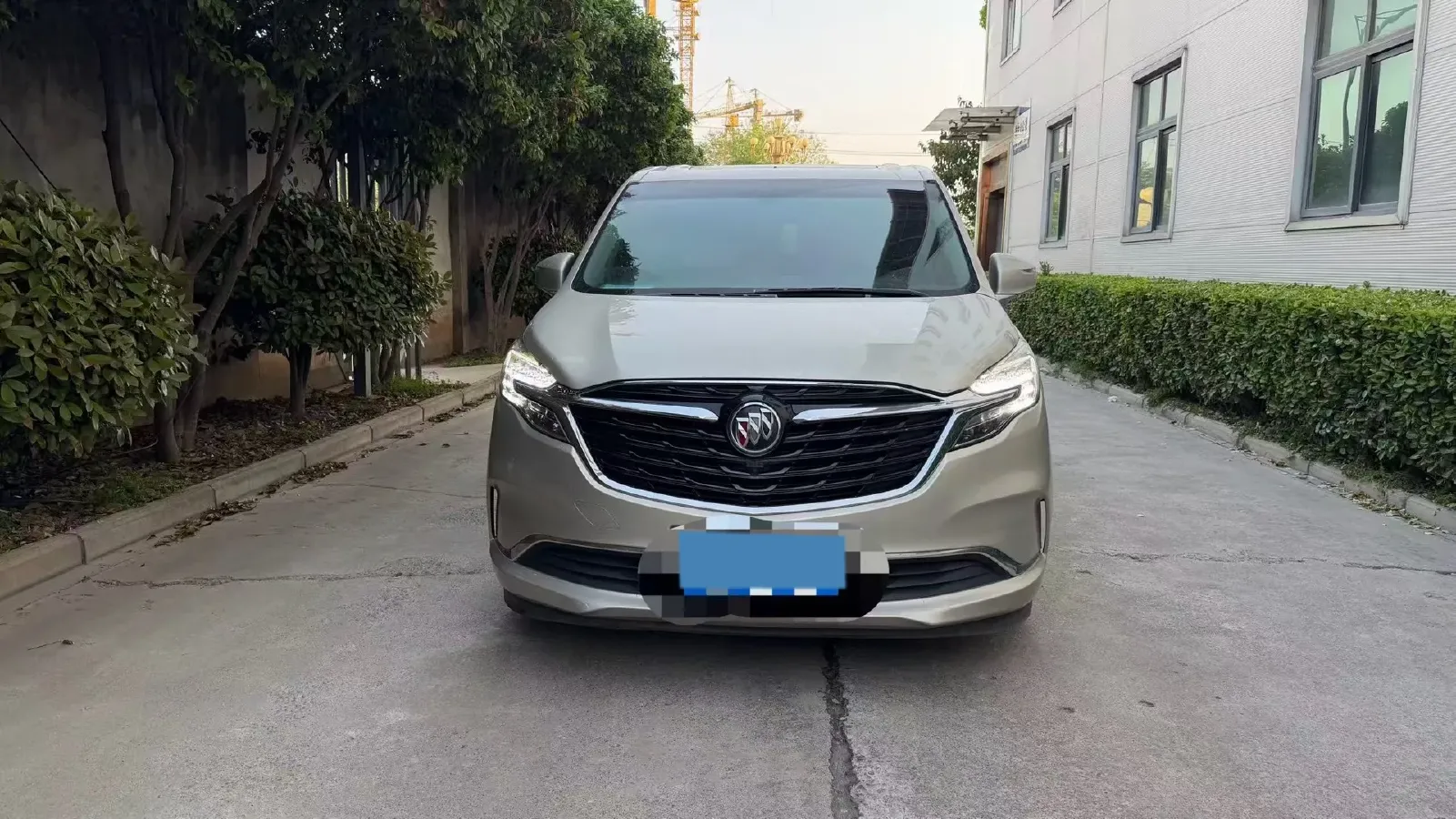 2021 Buick GL8 2.0T 237HP L4 9AT,autocango,china used car exporter,china ev exporter,chinese used car exporter,chinese used ev exporter