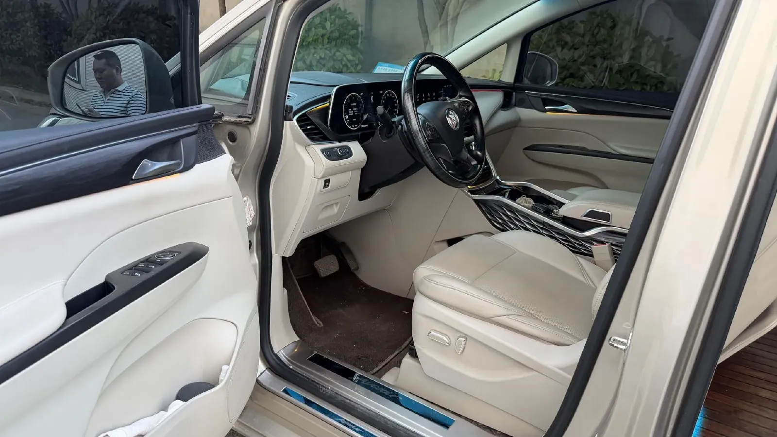 2021 Buick GL8 2.0T 237HP L4 9AT,autocango,china used car exporter,china ev exporter,chinese used car exporter,chinese used ev exporter