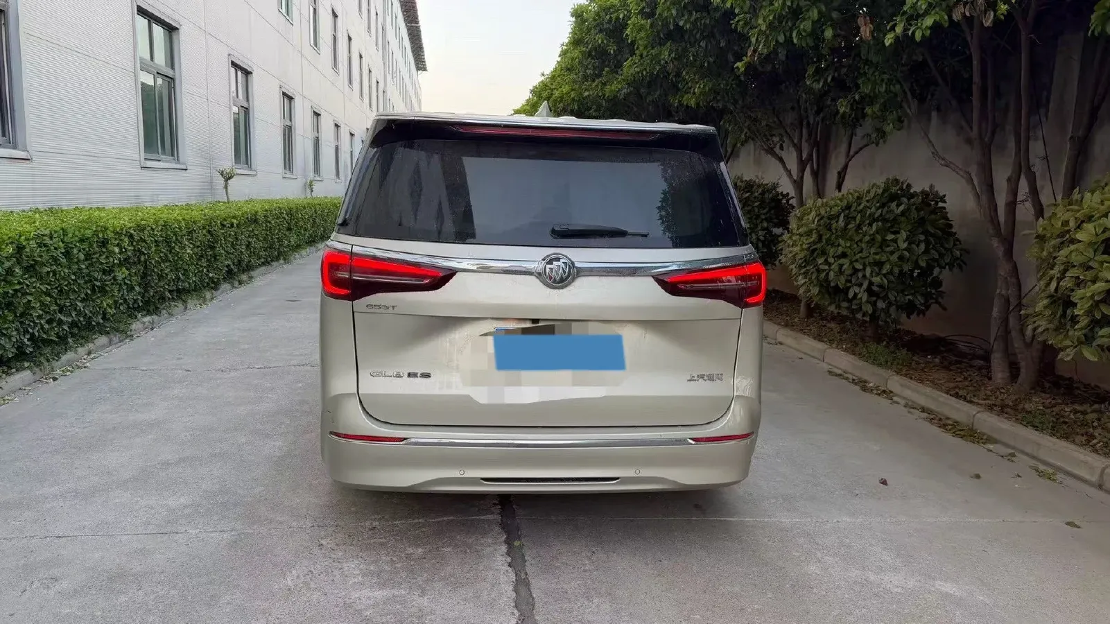 2021 Buick GL8 2.0T 237HP L4 9AT,autocango,china used car exporter,china ev exporter,chinese used car exporter,chinese used ev exporter