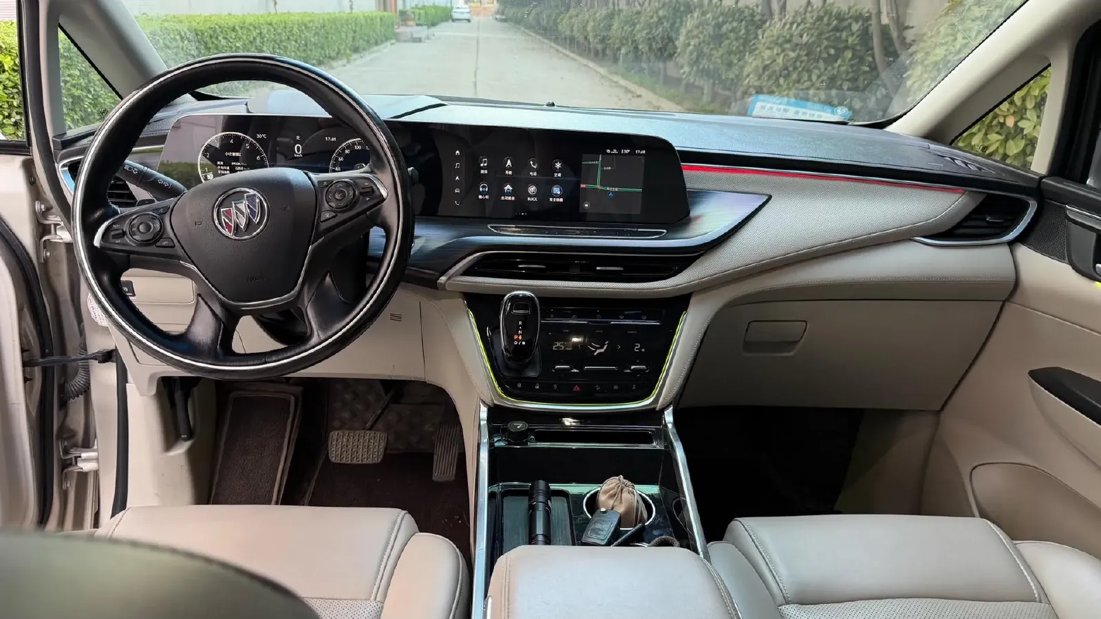 2021 Buick GL8 2.0T 237HP L4 9AT,autocango,china used car exporter,china ev exporter,chinese used car exporter,chinese used ev exporter