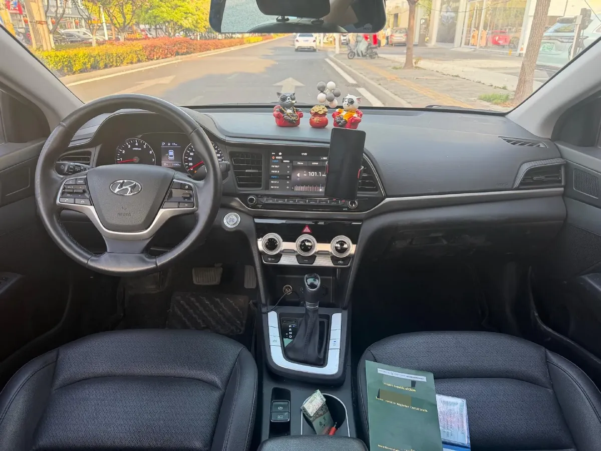 2020 Hyundai Elantra 1.5L 115HP L4 CVT,autocango,china used car exporter,china ev exporter,chinese used car exporter,chinese used ev exporter