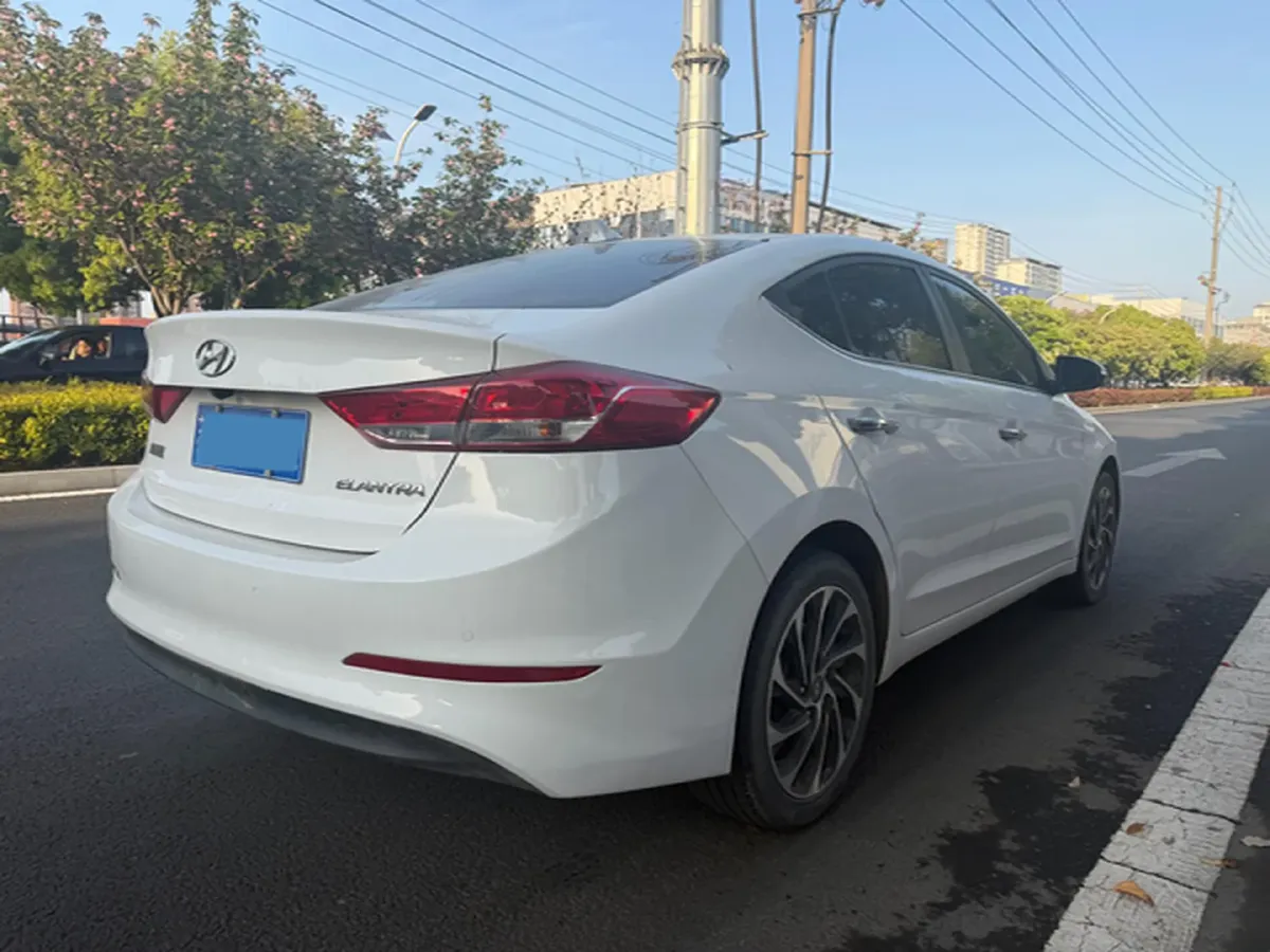 2020 Hyundai Elantra 1.5L 115HP L4 CVT,autocango,china used car exporter,china ev exporter,chinese used car exporter,chinese used ev exporter
