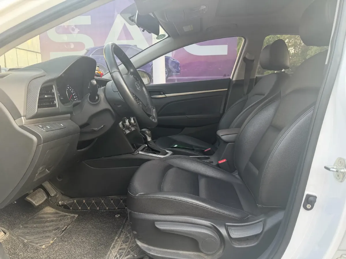 2020 Hyundai Elantra 1.5L 115HP L4 CVT,autocango,china used car exporter,china ev exporter,chinese used car exporter,chinese used ev exporter