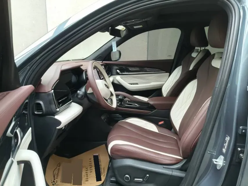 2021 Geely Monjaro 2.0T 218HP L4 7DCT,autocango,china used car exporter,china ev exporter,chinese used car exporter,chinese used ev exporter