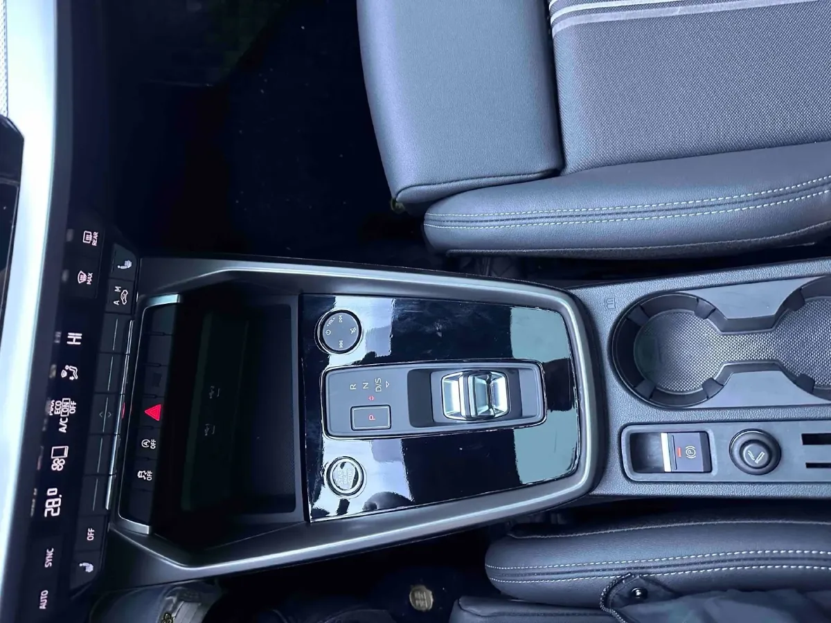 2023 Audi A3 1.4T 150HP L4 7DCT,autocango,china used car exporter,china ev exporter,chinese used car exporter,chinese used ev exporter