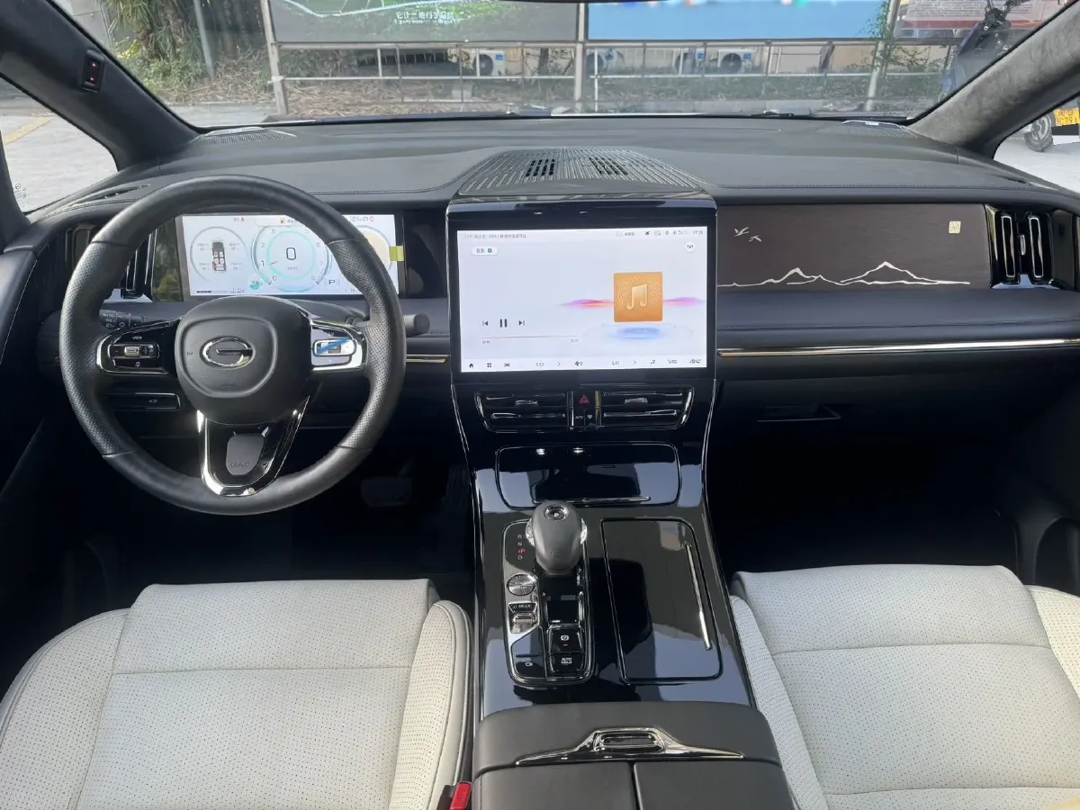 2023 GAC Trumpchi M8 2.0T 252HP L4 8AT,autocango,china used car exporter,china ev exporter,chinese used car exporter,chinese used ev exporter