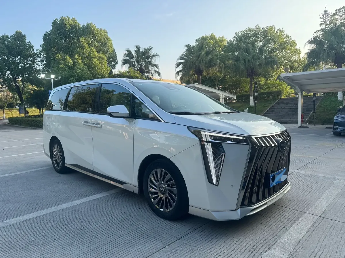 2023 GAC Trumpchi M8 2.0T 252HP L4 8AT,autocango,china used car exporter,china ev exporter,chinese used car exporter,chinese used ev exporter