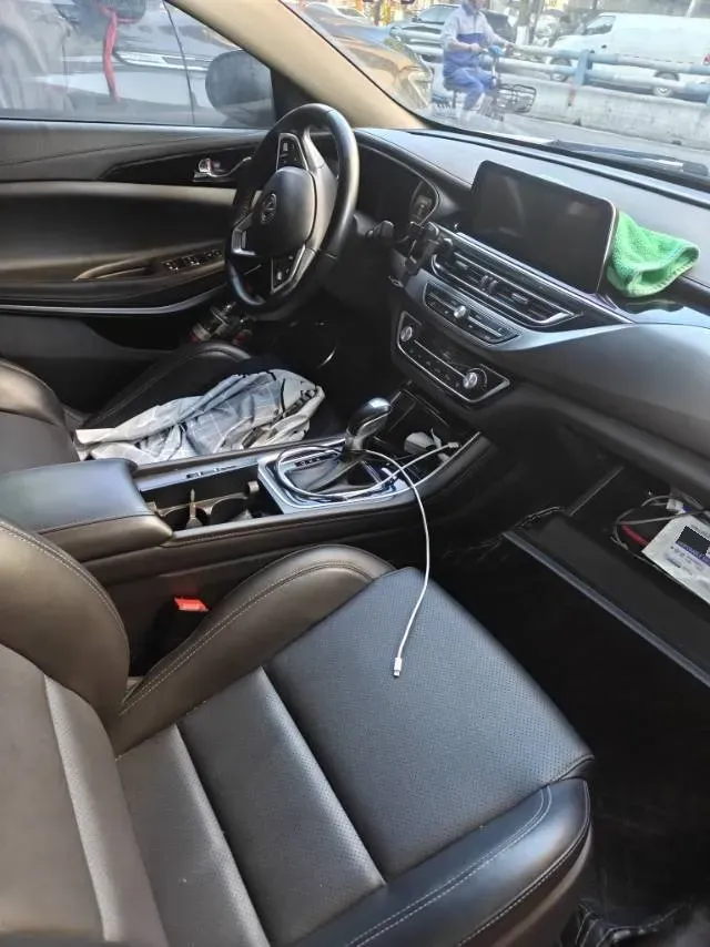 2020 ChangAn Raeton CC 1.5T 156HP L4 6AT,autocango,china used car exporter,china ev exporter,chinese used car exporter,chinese used ev exporter