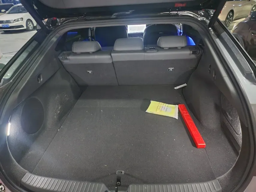 2024 Xpeng P7+ BEV 60.7KWH,autocango,china used car exporter,china ev exporter,chinese used car exporter,chinese used ev exporter