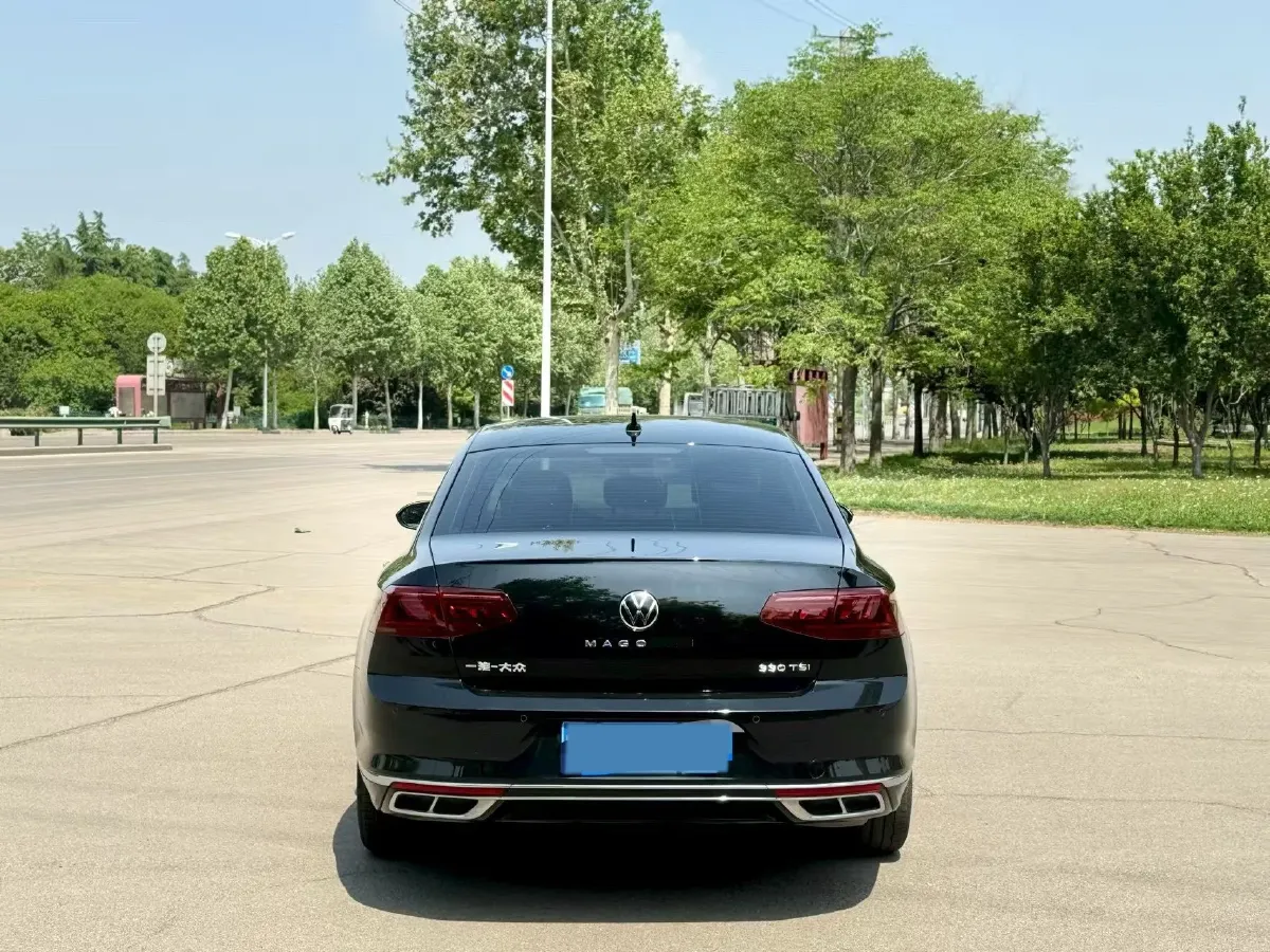 2023 Volkswagen Magotan 2.0T 186HP L4 7DCT,autocango,china used car exporter,china ev exporter,chinese used car exporter,chinese used ev exporter