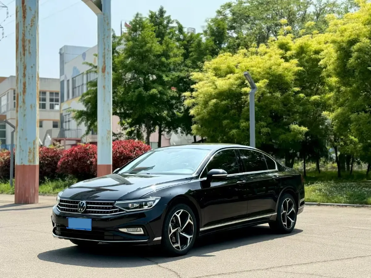 2023 Volkswagen Magotan 2.0T 186HP L4 7DCT,autocango,china used car exporter,china ev exporter,chinese used car exporter,chinese used ev exporter