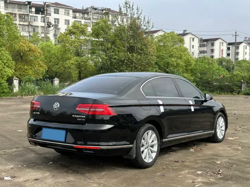 2018 Volkswagen Magotan 1.8T 180HP L4 7DCT,autocango,china used car exporter,china ev exporter,chinese used car exporter,chinese used ev exporter