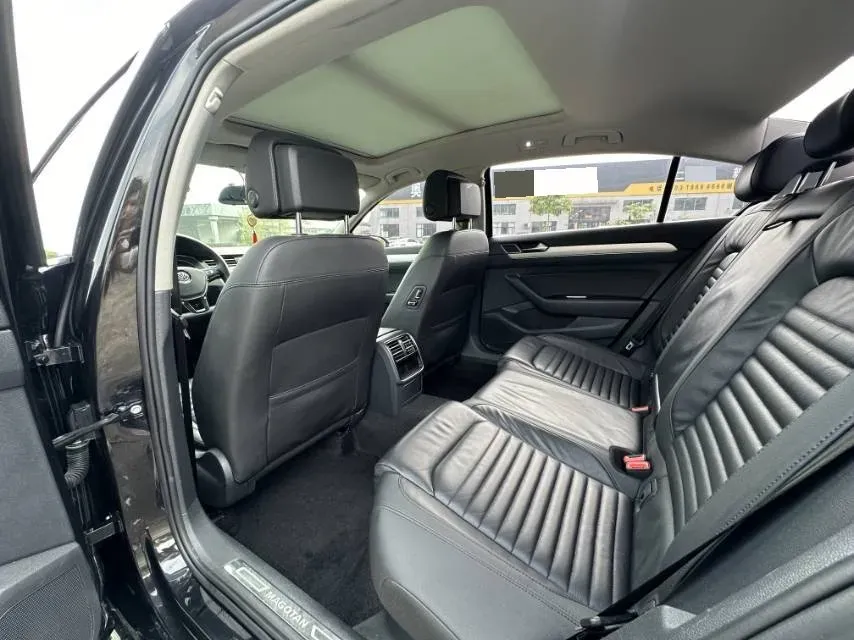 2018 Volkswagen Magotan 1.8T 180HP L4 7DCT,autocango,china used car exporter,china ev exporter,chinese used car exporter,chinese used ev exporter