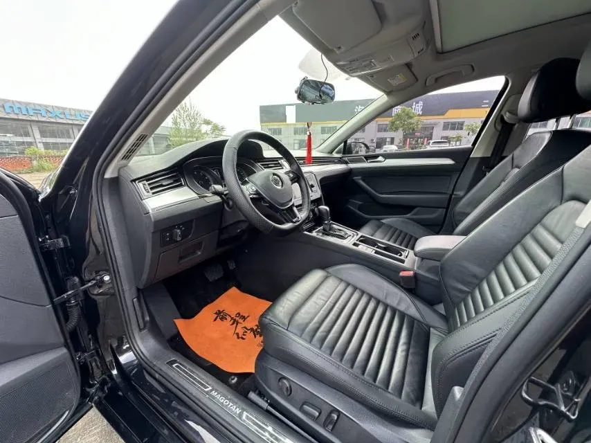 2018 Volkswagen Magotan 1.8T 180HP L4 7DCT,autocango,china used car exporter,china ev exporter,chinese used car exporter,chinese used ev exporter