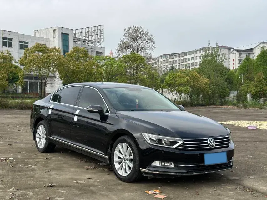 2018 Volkswagen Magotan 1.8T 180HP L4 7DCT,autocango,china used car exporter,china ev exporter,chinese used car exporter,chinese used ev exporter