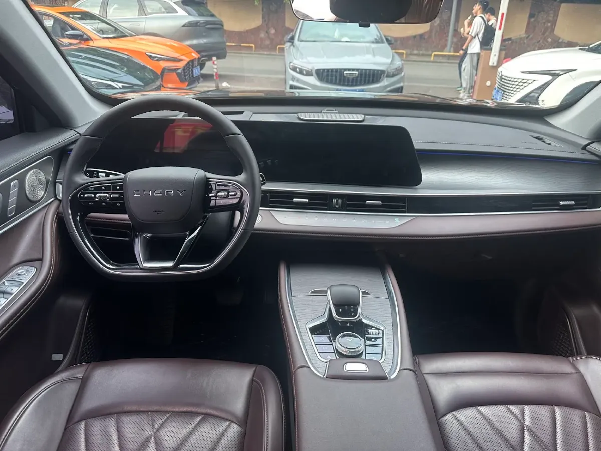 2024 Chery Tiggo 8 PRO 1.6T 197HP L4 7DCT,autocango,china used car exporter,china ev exporter,chinese used car exporter,chinese used ev exporter