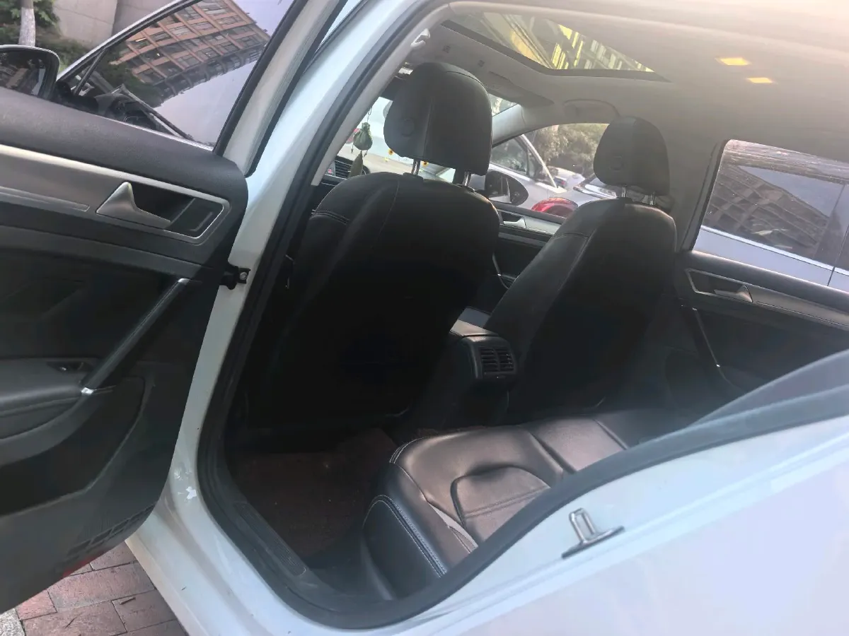 2018 Volkswagen Golf 1.4T 131HP L4 7DCT,autocango,china used car exporter,china ev exporter,chinese used car exporter,chinese used ev exporter