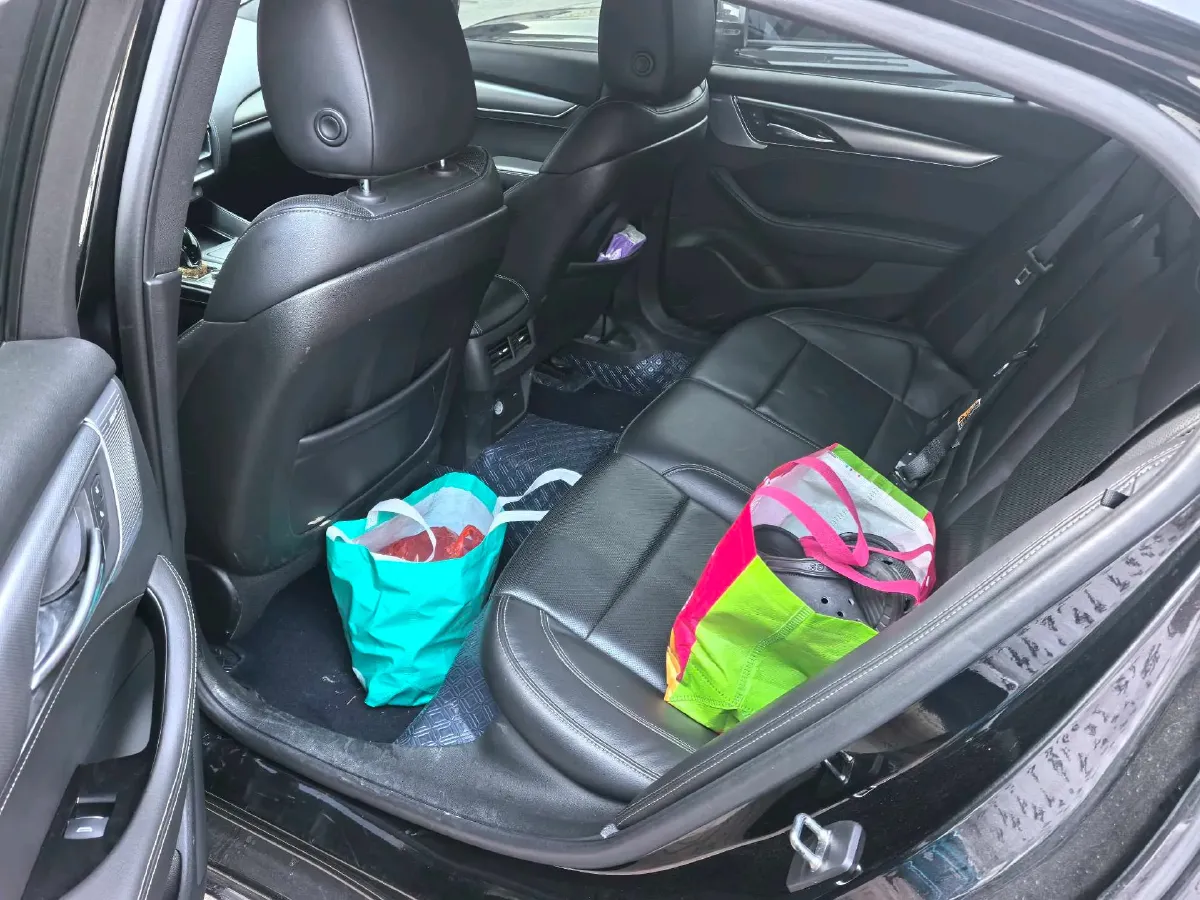 2023 Cadillac CT5 2.0T 237HP L4 10AT,autocango,china used car exporter,china ev exporter,chinese used car exporter,chinese used ev exporter