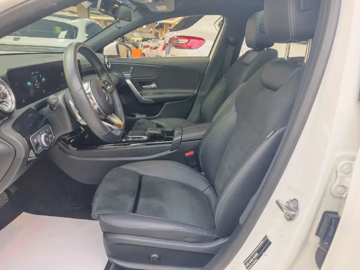 2023 Mercedes-Benz A Class 1.3T 163HP L4 7DCT,autocango,china used car exporter,china ev exporter,chinese used car exporter,chinese used ev exporter