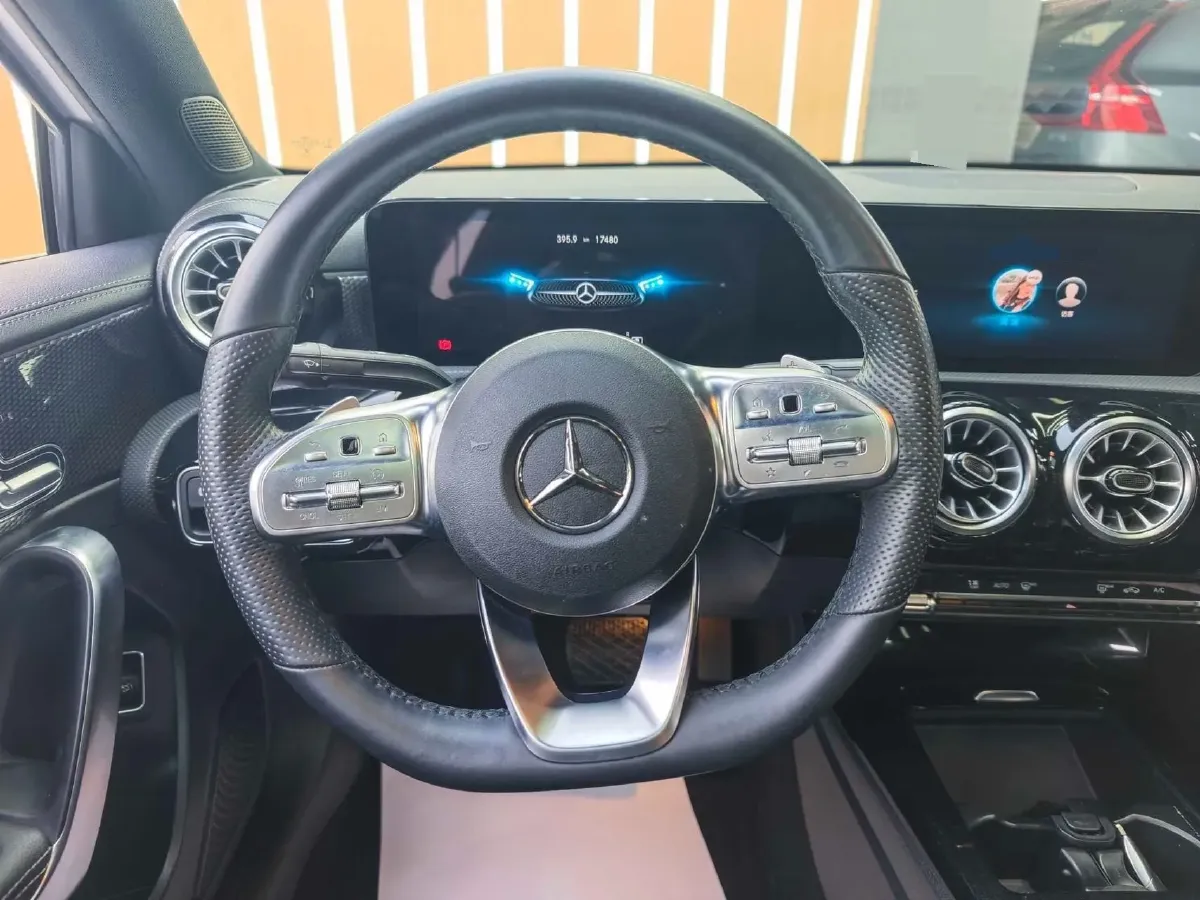 2023 Mercedes-Benz A Class 1.3T 163HP L4 7DCT,autocango,china used car exporter,china ev exporter,chinese used car exporter,chinese used ev exporter