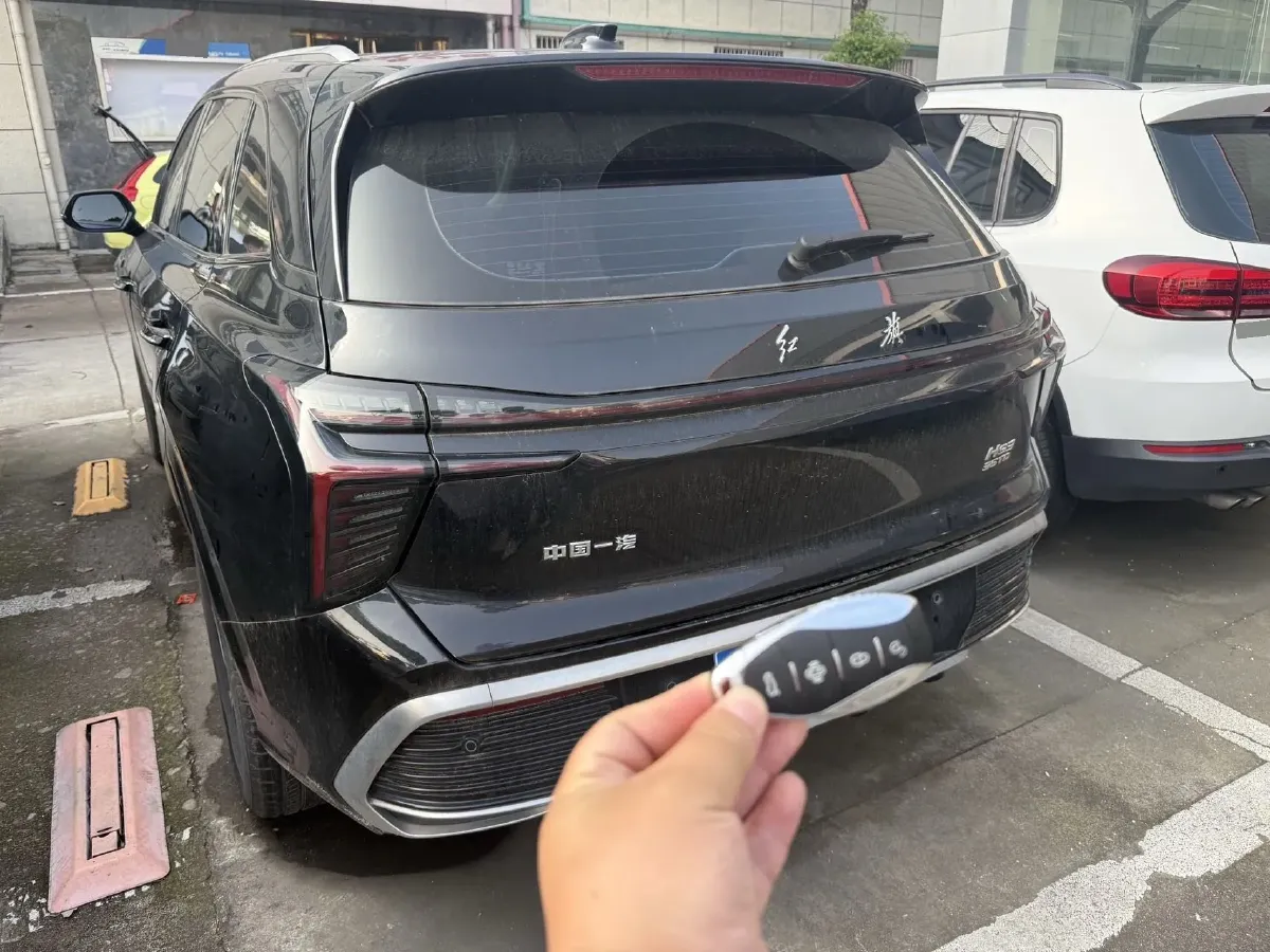 2024 HongQi HS3 1.5T 169HP L4 7DCT,autocango,china used car exporter,china ev exporter,chinese used car exporter,chinese used ev exporter