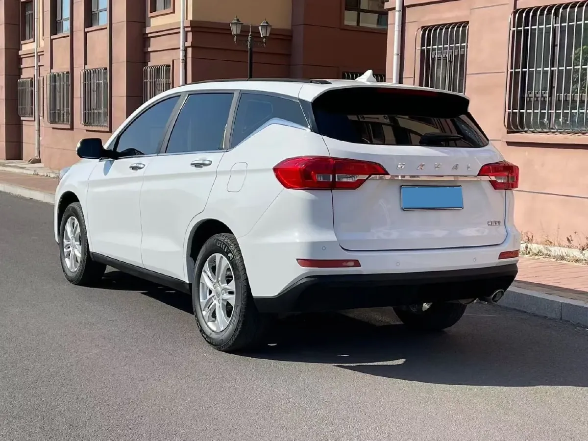 2019 Haval M6 1.5T 150HP L4 6MT,autocango,china used car exporter,china ev exporter,chinese used car exporter,chinese used ev exporter
