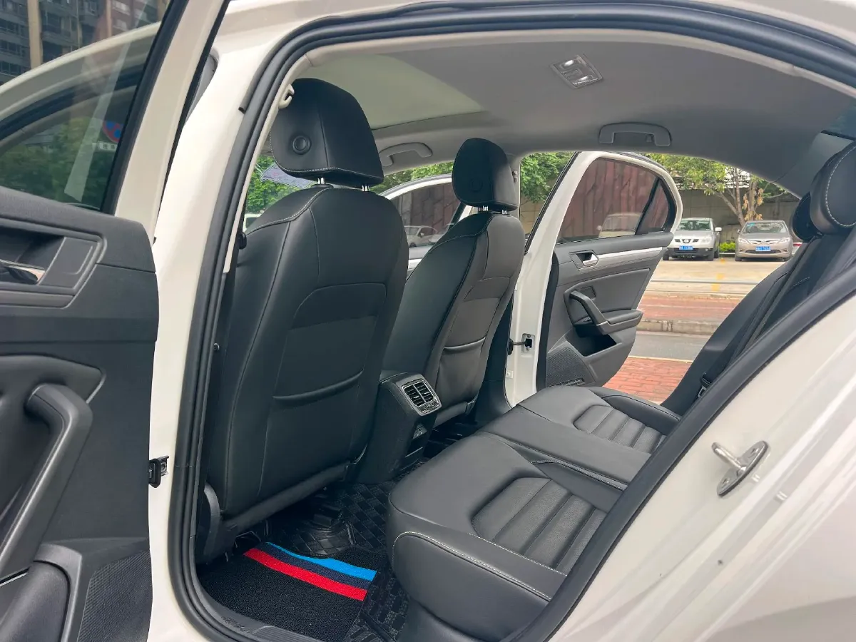 2021 Volkswagen Lamando 1.4T 150HP L4 7DCT,autocango,china used car exporter,china ev exporter,chinese used car exporter,chinese used ev exporter