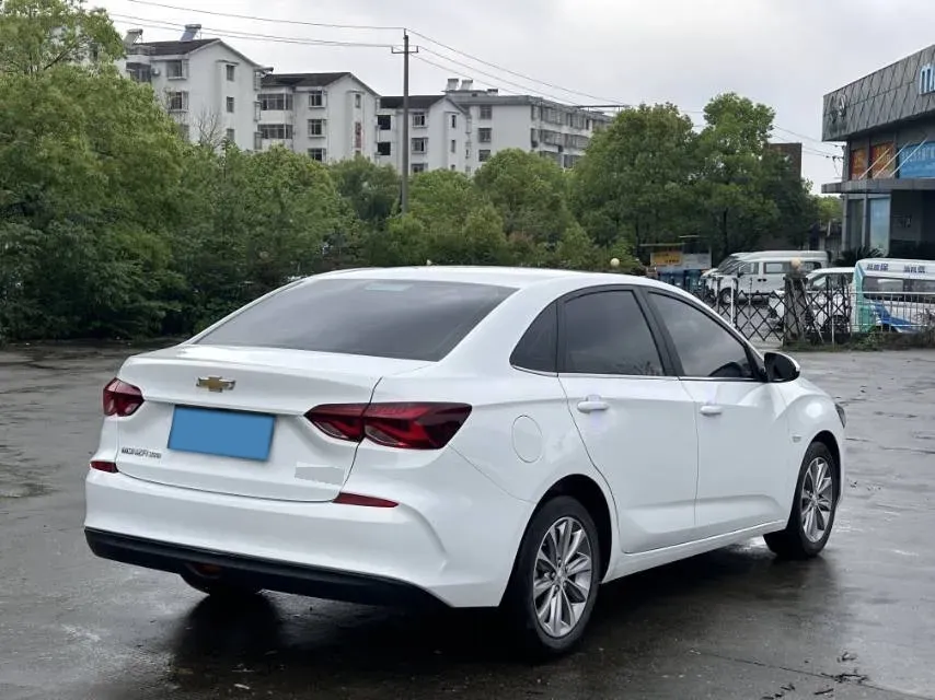 2021 Chevrolet Monza 1.5L 113HP L4 6AT,autocango,china used car exporter,china ev exporter,chinese used car exporter,chinese used ev exporter