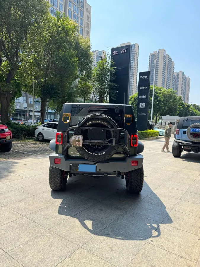 2020 Beijing BJ40 2.3T 231HP L4 6AT,autocango,china used car exporter,china ev exporter,chinese used car exporter,chinese used ev exporter