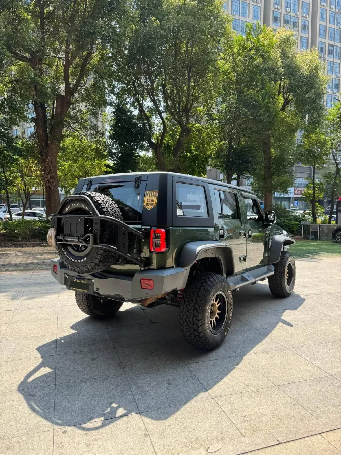 2020 Beijing BJ40 2.3T 231HP L4 6AT,autocango,china used car exporter,china ev exporter,chinese used car exporter,chinese used ev exporter