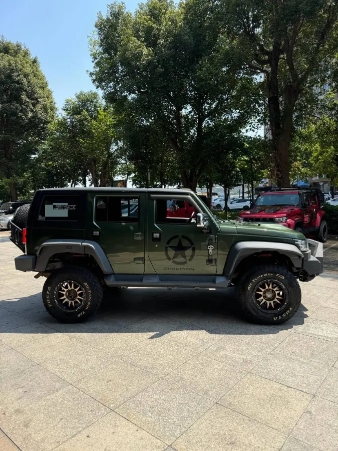 2020 Beijing BJ40 2.3T 231HP L4 6AT,autocango,china used car exporter,china ev exporter,chinese used car exporter,chinese used ev exporter