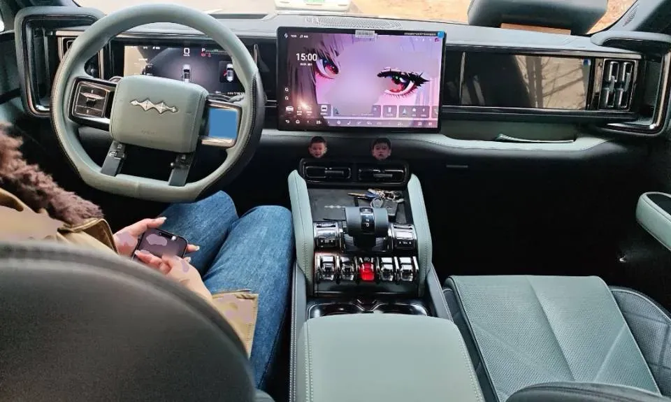 2025 FangChengBao Bao 5 1.5T 194HP L4 E-CVT PHEV,autocango,china used car exporter,china ev exporter,chinese used car exporter,chinese used ev exporter