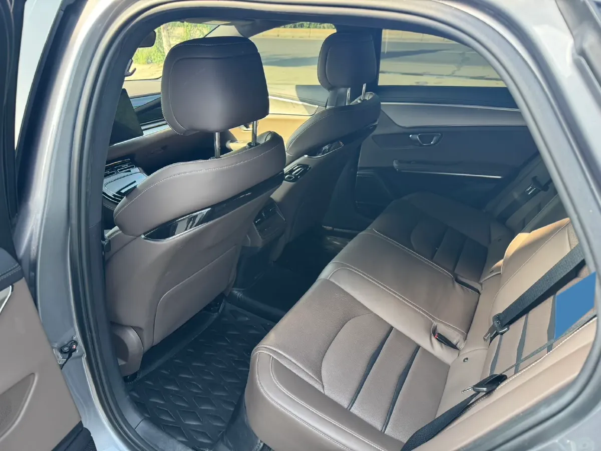 2020 WEY VV7 2.0T 227HP L4 7DCT PHEV,autocango,china used car exporter,china ev exporter,chinese used car exporter,chinese used ev exporter