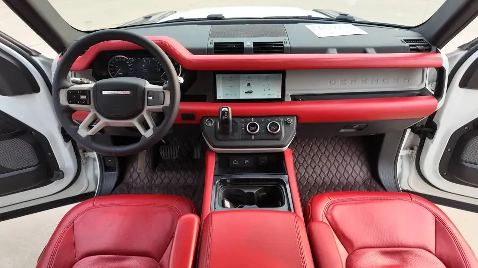2025 Land Rover Defender 3.0T 400HP L6 8AT,autocango,china used car exporter,china ev exporter,chinese used car exporter,chinese used ev exporter